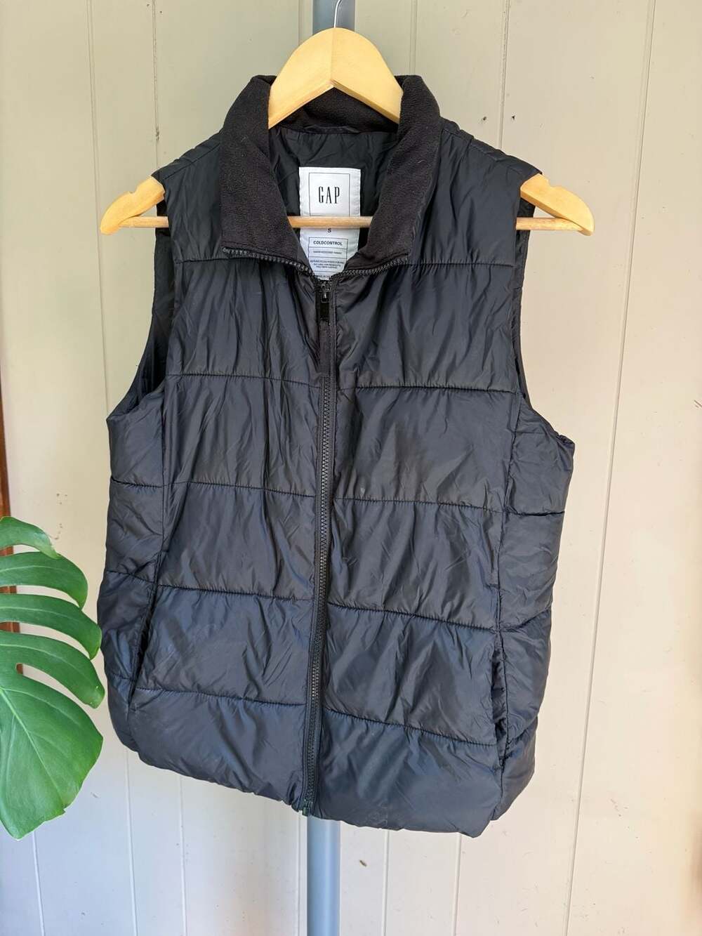 Gap ColdControl Puffer Vest in Black
